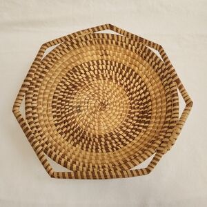 Charleston South Carolina Sweetgrass Basket